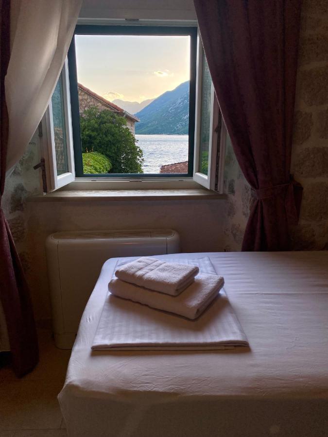 Apartment Caserma Kotor Exteriör bild